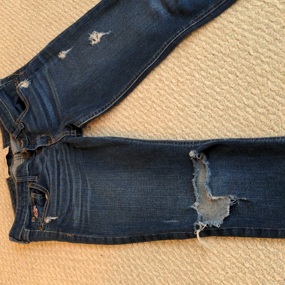 Hollister distressed jeans - Picture 2 of 8